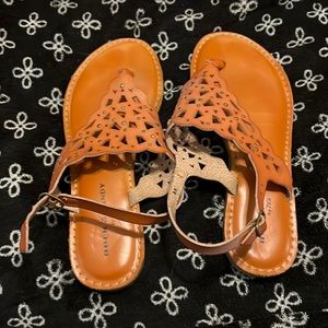 Like new women’s sandals size 8.5